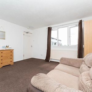 Move Inn Estates - Multiple Rooms